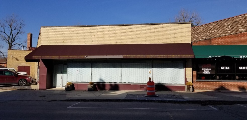 More Photos Of 565 Roger Williams Ave, Highland Park General Retail For Sale
