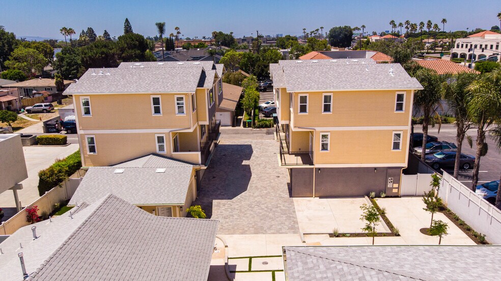More Photos Of 1042 San Juan St, Tustin Apartments For Sale