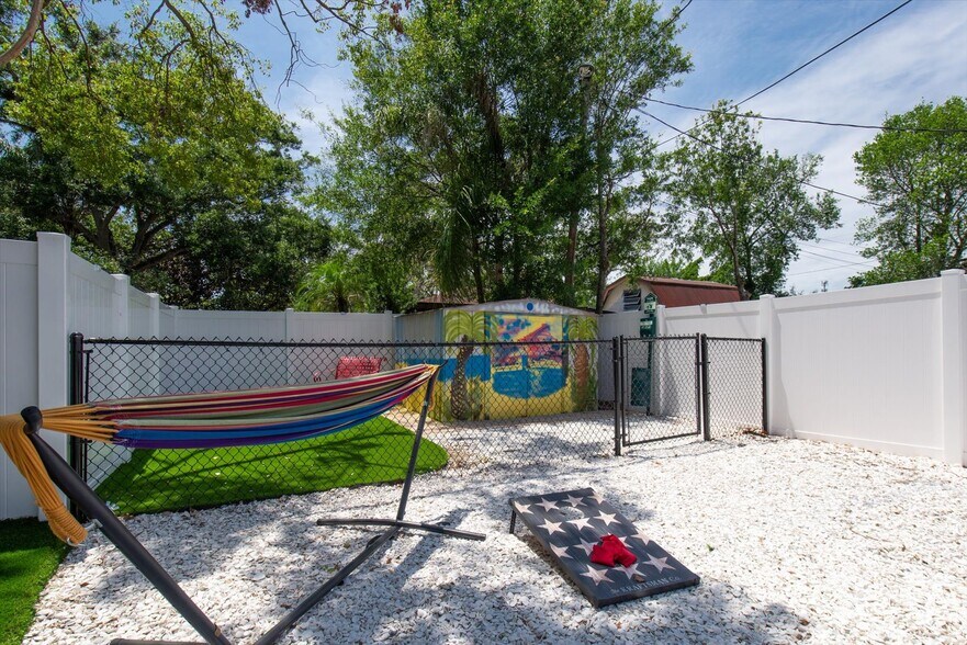 More Photos Of 4000 46th St N, Saint Petersburg Hospitality For Sale