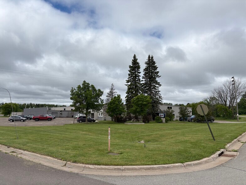 More Photos Of 1 7th St SW, Chisholm Manufacturing For Sale