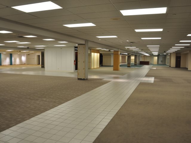 More Photos Of 600-660 W Saint Germain St, Saint Cloud Freestanding For Sale