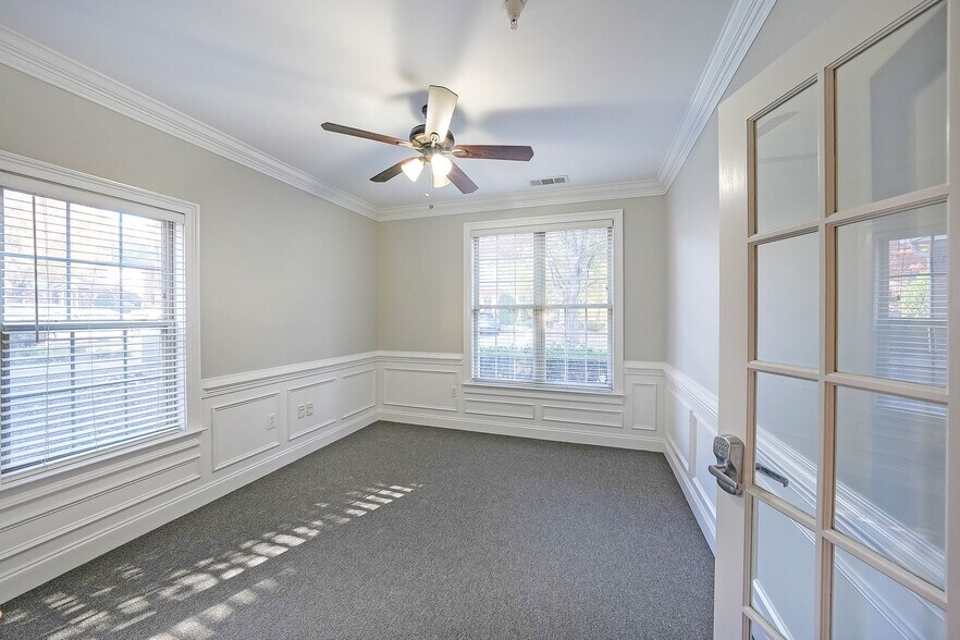More Photos Of 1301 Shiloh Rd NW, Kennesaw Office For Sale