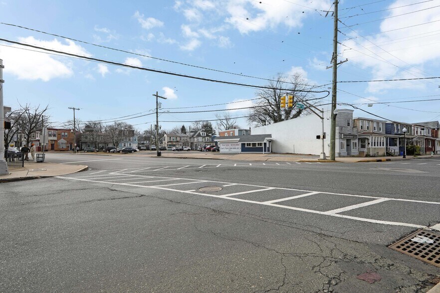 More Photos Of 201 S Broadway, Gloucester City Restaurant For Sale