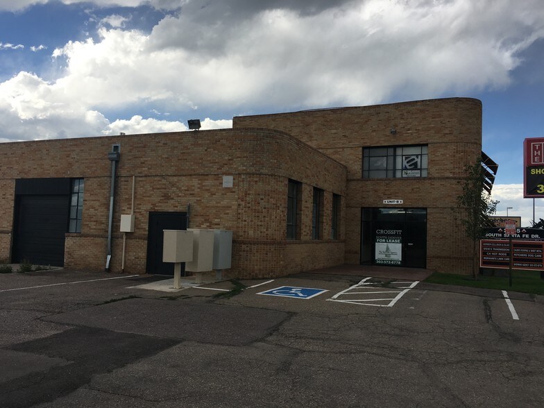 More Photos Of 2555 S Santa Fe Dr, Denver Light Distribution For Lease