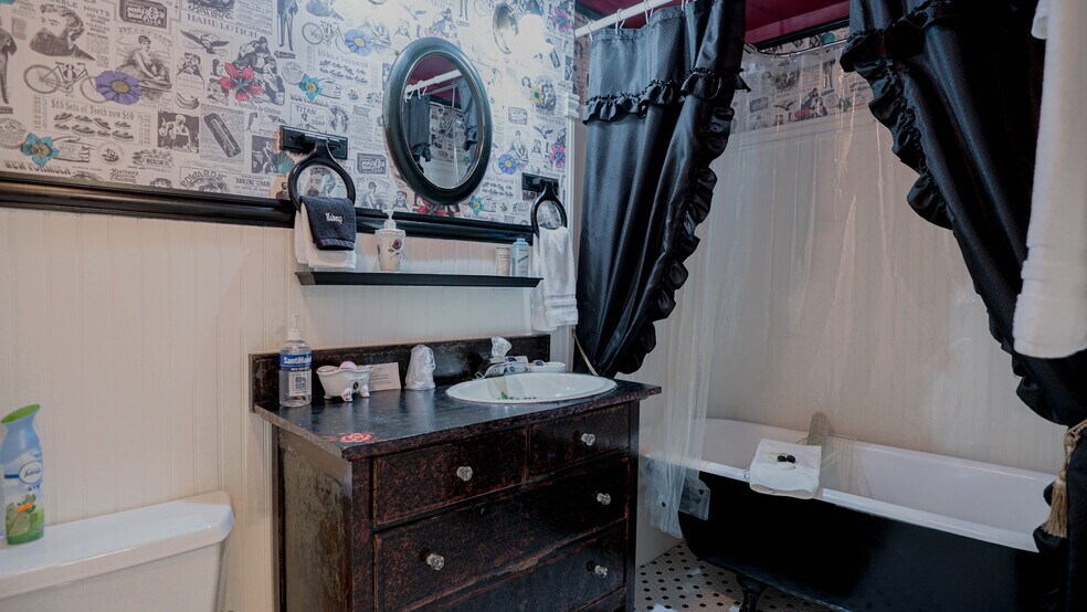 More Photos Of 118 S 300 W, Heber City Hospitality For Sale
