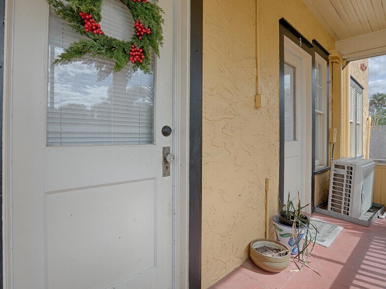 More Photos Of 426 E Citrus Ave, Eustis Apartments For Sale