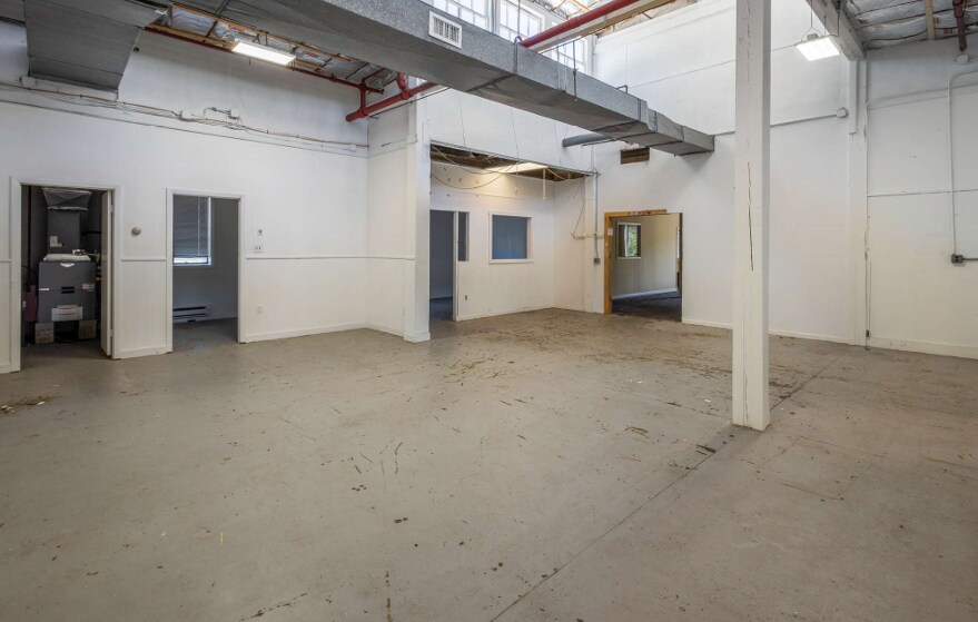 More Photos Of 17 Hayward St, Ipswich Manufacturing For Lease