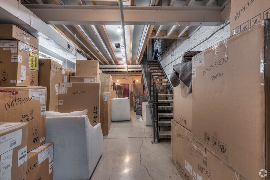 More Photos Of 3050 N Western Ave, Chicago Industrial For Lease