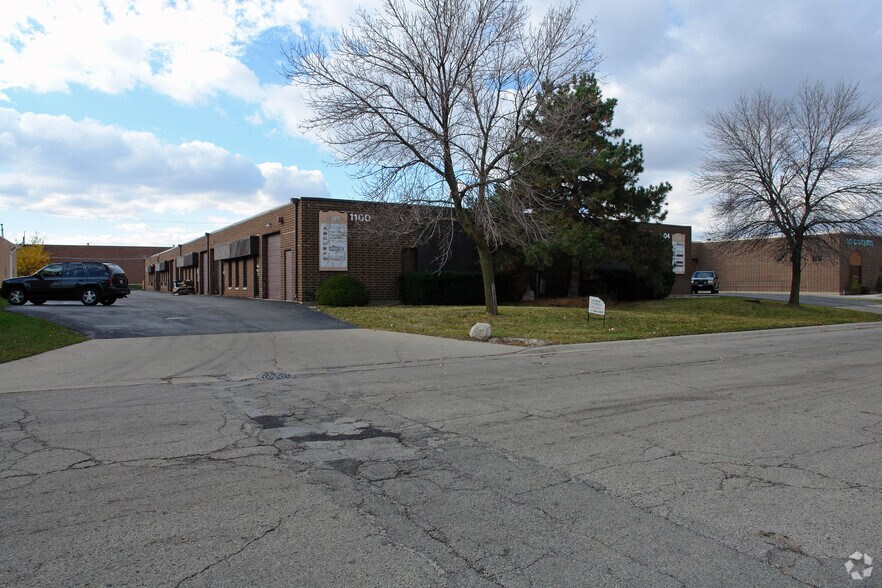 Primary Photo Of 1100-1104 N Ridge Ave, Lombard Warehouse For Lease