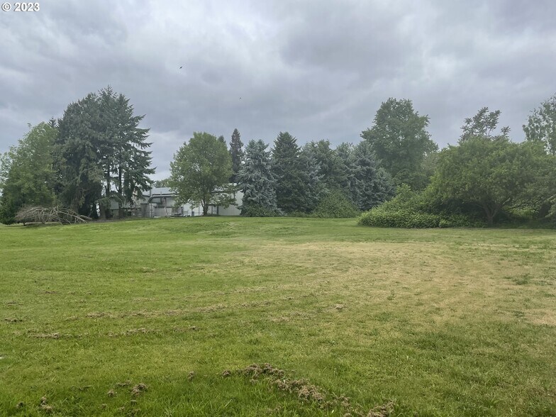 More Photos Of 340 NE Marine Dr, Portland Land For Sale