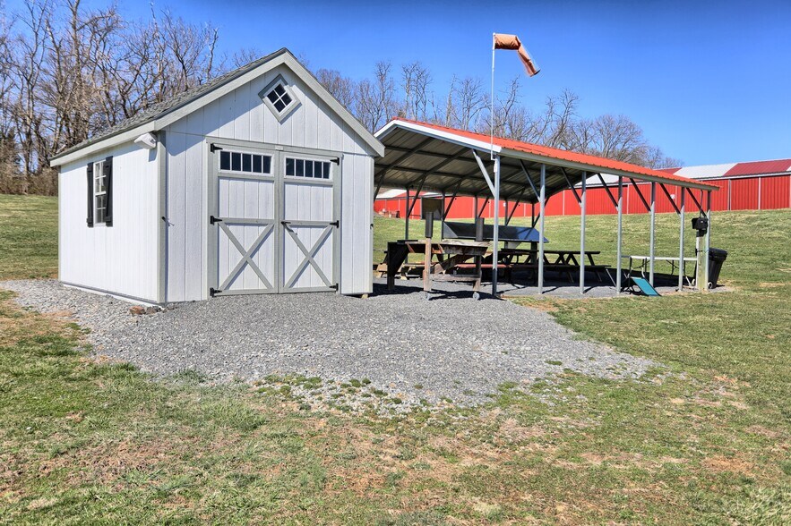More Photos Of 600 Airport Dr, Mifflintown Flex For Sale