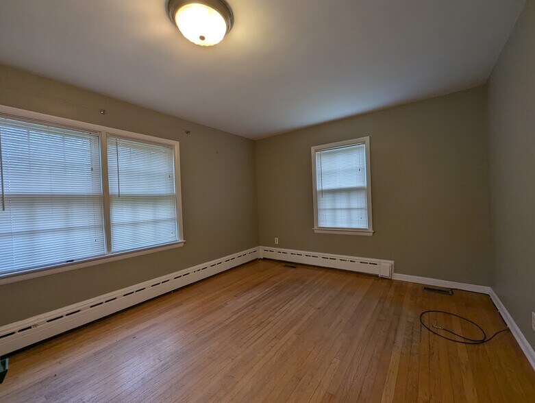 More Photos Of 2005 E Churchville Rd, Bel Air Freestanding For Sale