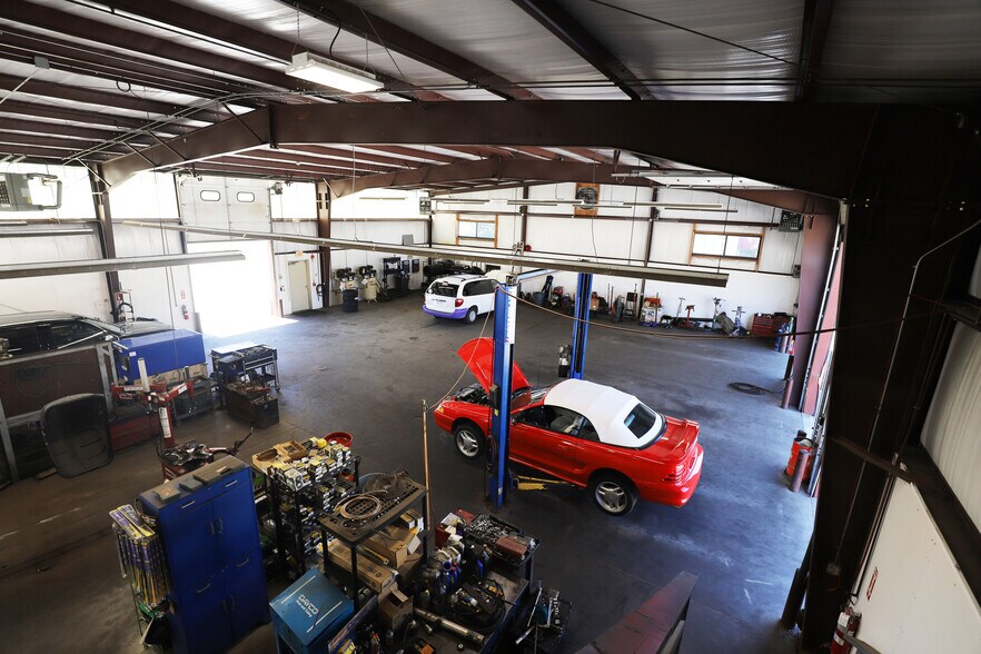 More Photos Of 606 MacArthur Blvd, Pocasset Industrial For Sale