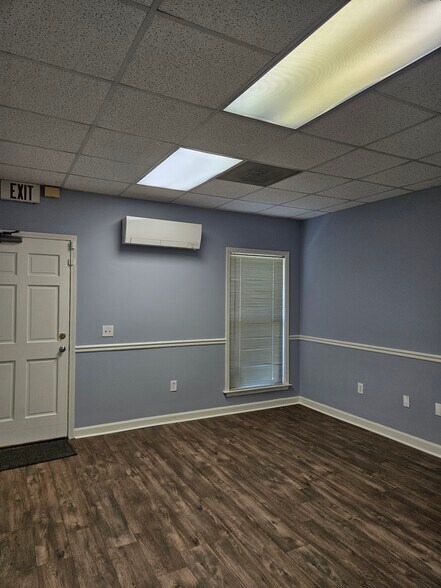 More Photos Of 8122 Sawyer Brown Rd, Nashville Office For Lease