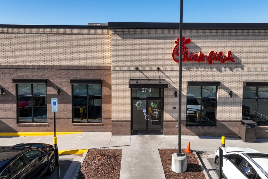 More Photos Of 3714 Battleground Ave, Greensboro Fast Food For Sale