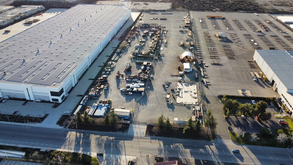 More Photos Of 2690 N Locust Ave, Rialto Land For Lease