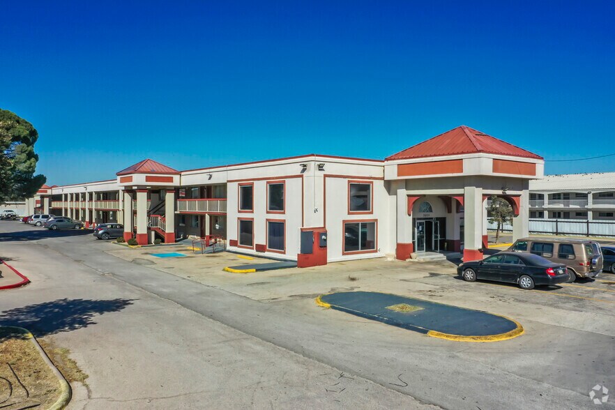 More Photos Of 3023 E Hwy 80, Odessa Hotel For Sale