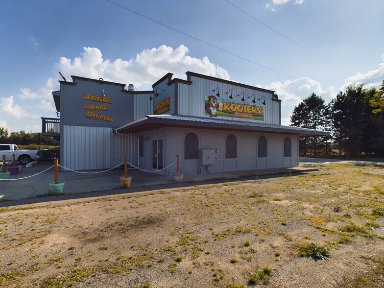 More Photos Of 4512 E M-21, Corunna Restaurant For Sale