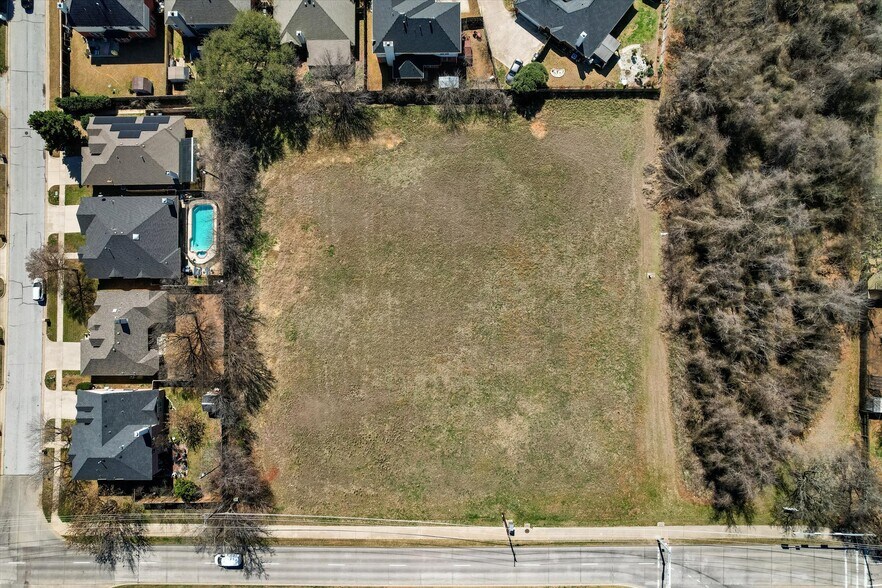 More Photos Of 2400 W Sublett Rd, Arlington Land For Sale