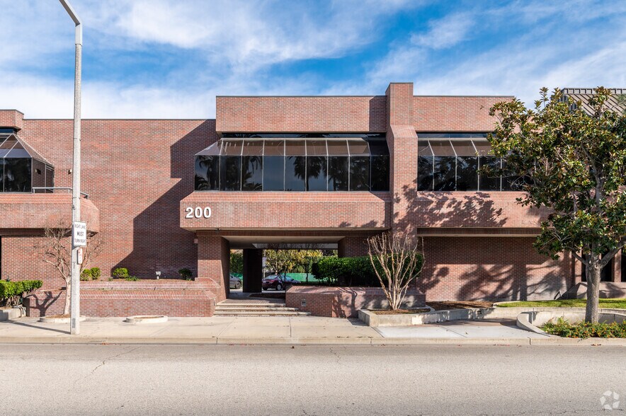 Primary Photo Of 200 N Harbor Blvd, Anaheim Medical For Lease