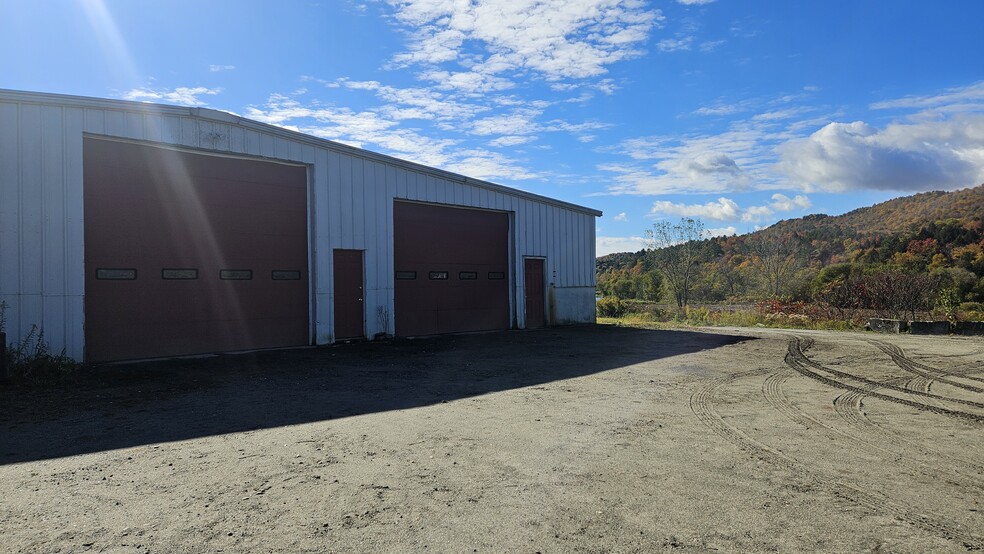 Primary Photo Of 2127 Cadys Falls Rd, Morristown Manufacturing For Lease