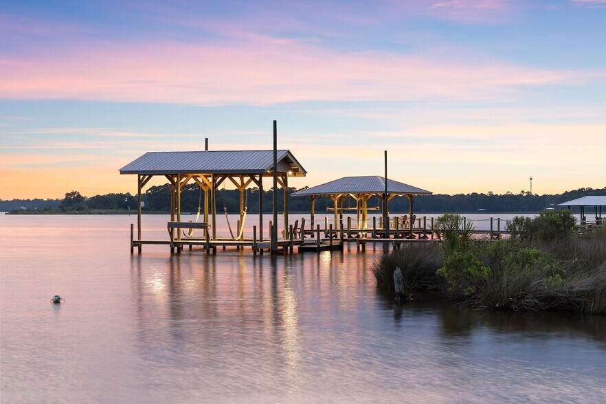 More Photos Of 104 George Ellis Pt, Freeport Land For Sale