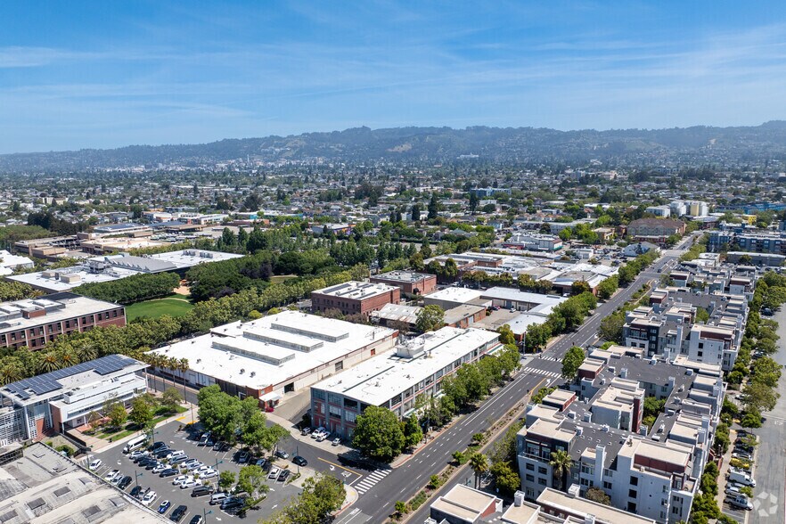 More Photos Of 4053 Harlan St, Emeryville Apartments For Sale