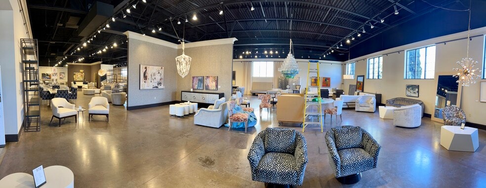 More Photos Of 525 N Wrenn St, High Point Showroom For Sale