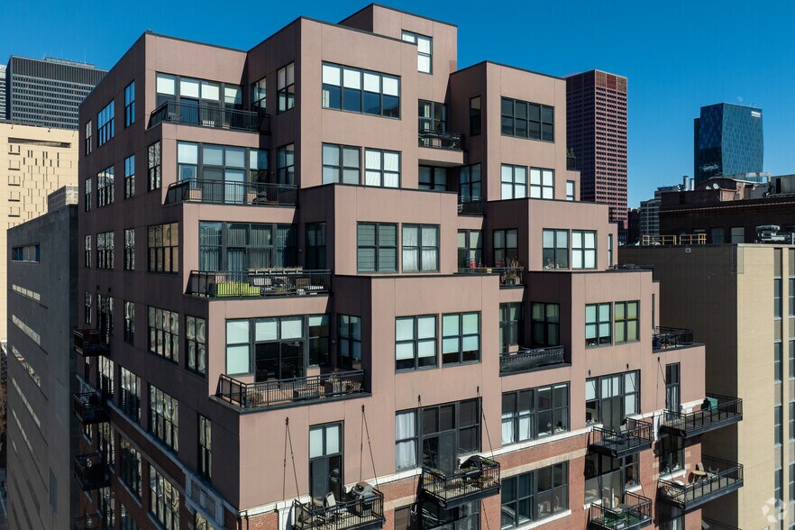 More Photos Of 80 W Harrison St, Chicago Apartments For Lease