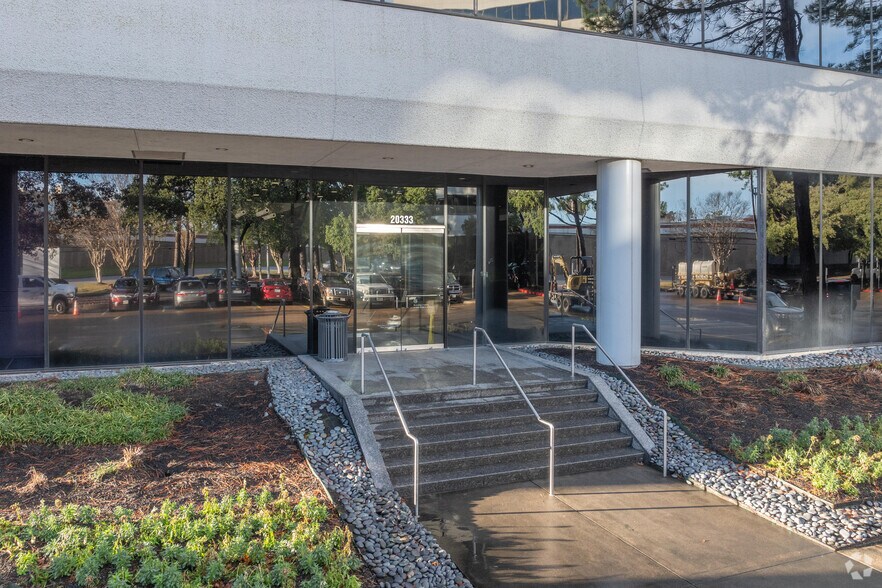 More Photos Of 20333 State Highway 249, Houston Unknown For Lease