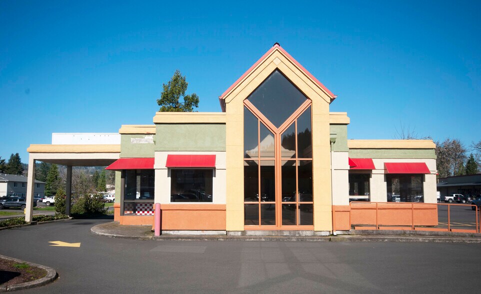 More Photos Of 200 Gateway Blvd, Cottage Grove Unknown For Lease