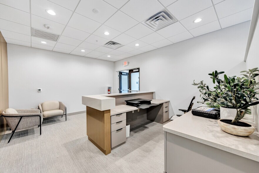 More Photos Of 201 W Wisconsin Ave, Neenah Apartments For Lease