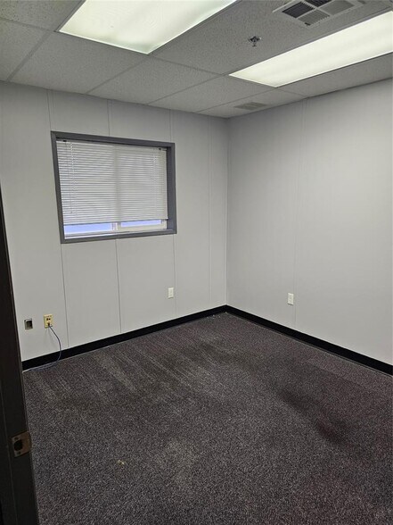 More Photos Of 7151 Kestrel Dr, Missoula Office For Lease