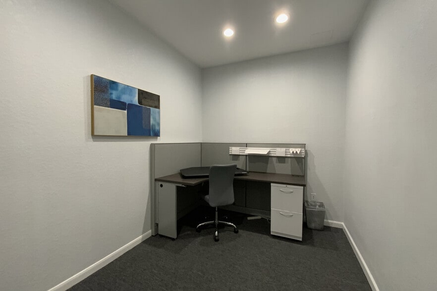 More Photos Of 860 N Orange Ave, Orlando Apartments For Sale