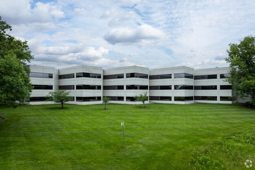 More Photos Of 199 Grandview Rd, Skillman Office For Sale