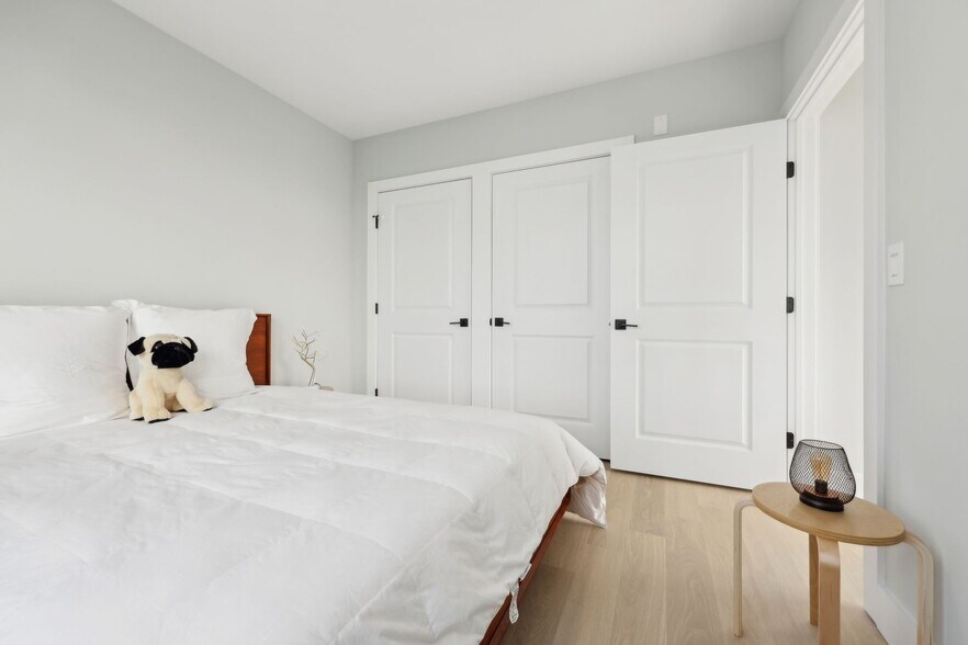 More Photos Of 64-68 Emmet St, Newark Apartments For Lease