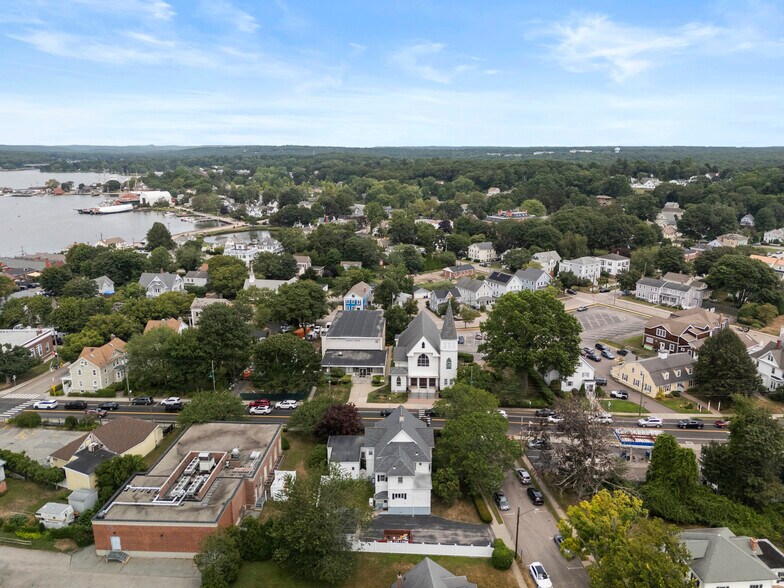 More Photos Of 32 E Main St, Mystic Office For Sale