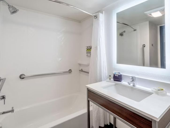 More Photos Of 1000 Imperial Ave, Rothschild Hotel For Sale