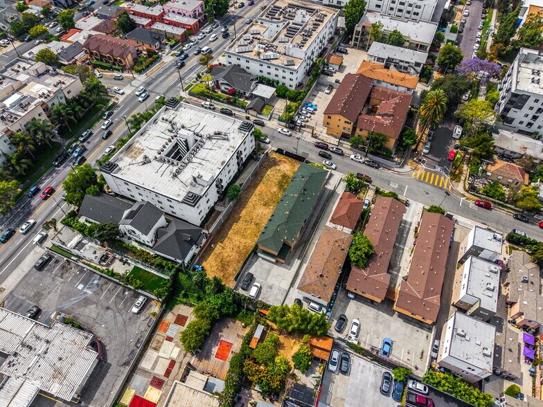 More Photos Of 2113 W Court St, Los Angeles Land For Sale