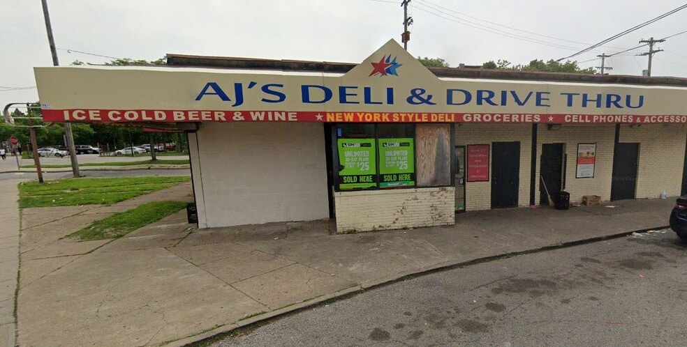 More Photos Of 10305 Saint Clair Ave, Cleveland Convenience Store For Lease