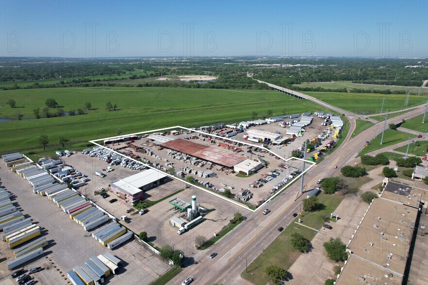 Primary Photo Of 4700 Irving Blvd, Dallas Truck Terminal For Lease