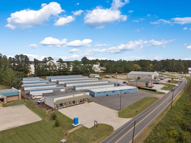More Photos Of 157 Garrett Way NW, Milledgeville Self Storage For Lease