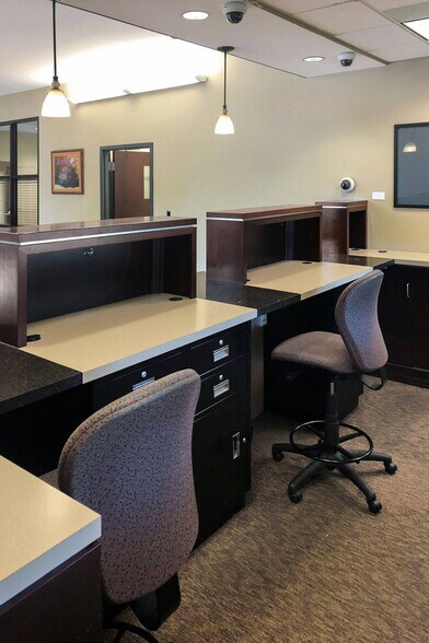 More Photos Of 291 E Hwy CC, Nixa Bank For Lease