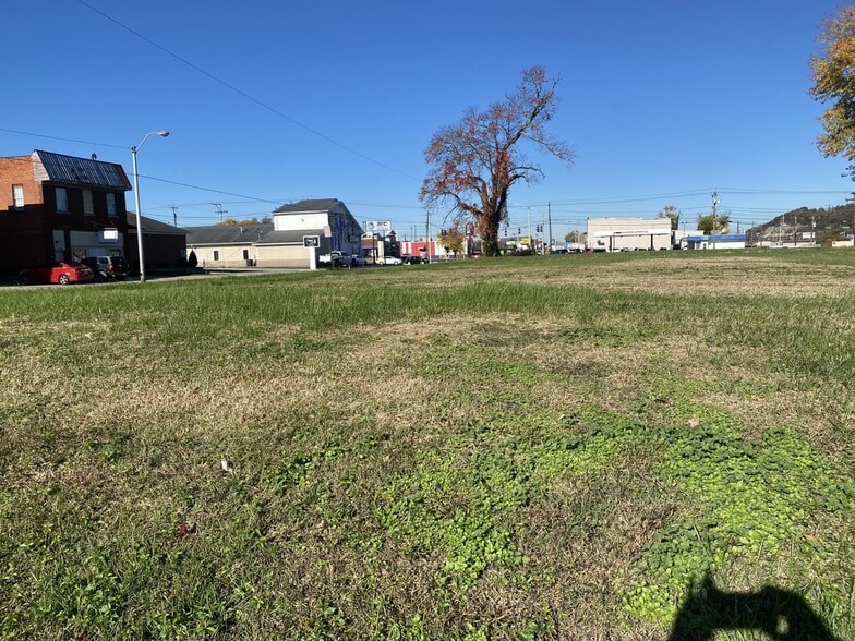 Primary Photo Of 2901 Winchester Ave, Ashland Land For Sale