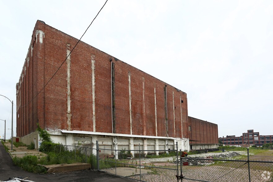 More Photos Of 1800 N Broadway, Saint Louis Refrigeration Cold Storage For Sale