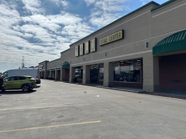 More Photos Of 4216-4220 Delaware Ave, Tonawanda Storefront For Lease