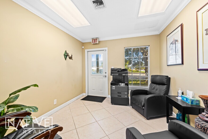 More Photos Of 1101 E Sample Rd, Pompano Beach Office For Lease