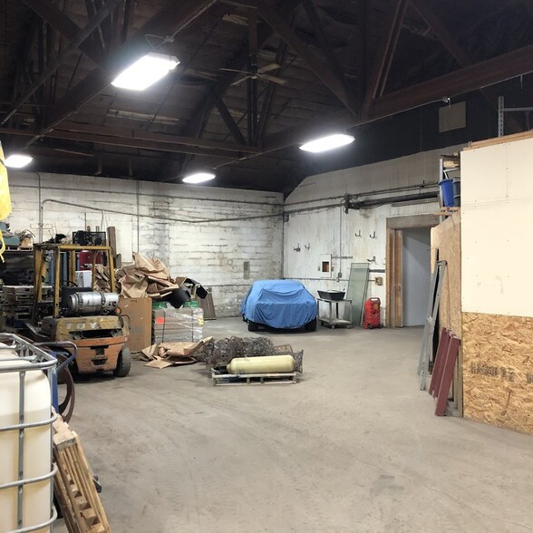 More Photos Of 701 1st St, Farmington Warehouse For Sale