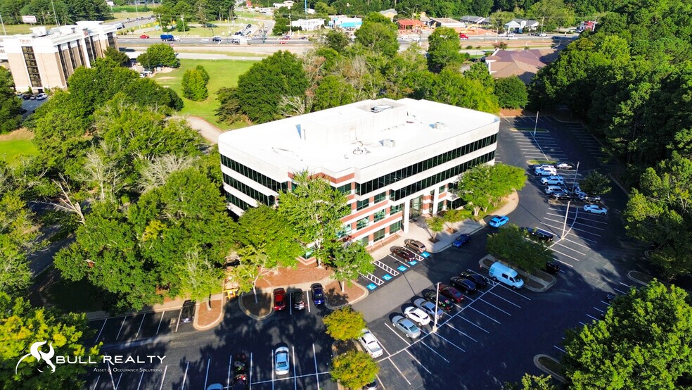 More Photos Of 1590 Adamson Pky, Morrow Office For Lease