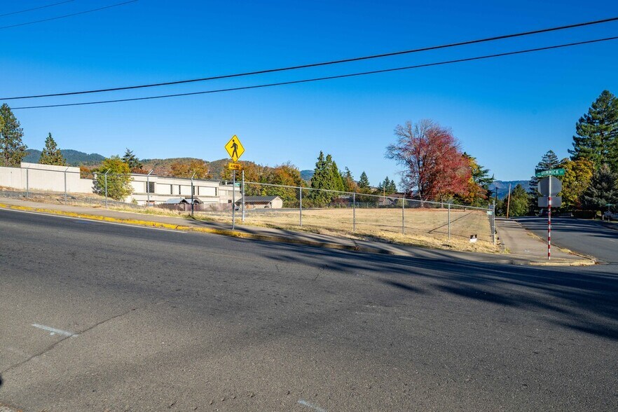 More Photos Of , Grants Pass Unknown For Sale